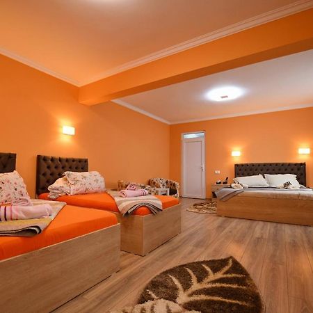 Apartament Trident Haţeg Eksteriør billede